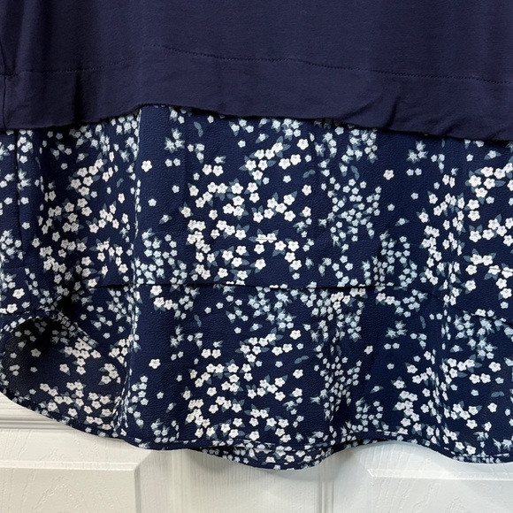 2 for 1 Bundle Michael Kors M Navy Floral Flutter Tank/NWT Ultra Pink Teal Tank - Picture 4 of 14